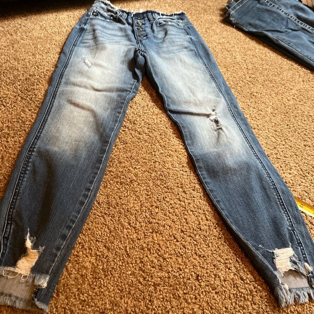 KanCan Distressed Ankle Jeans in Faded Blue frayed waist and ankles